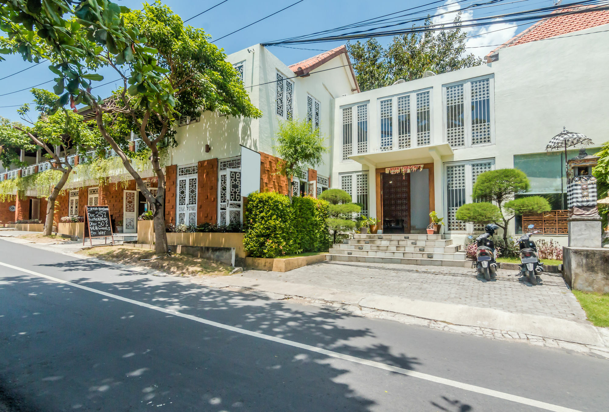 Zen Rooms Seminyak Umalas Kauh Кута Екстериор снимка