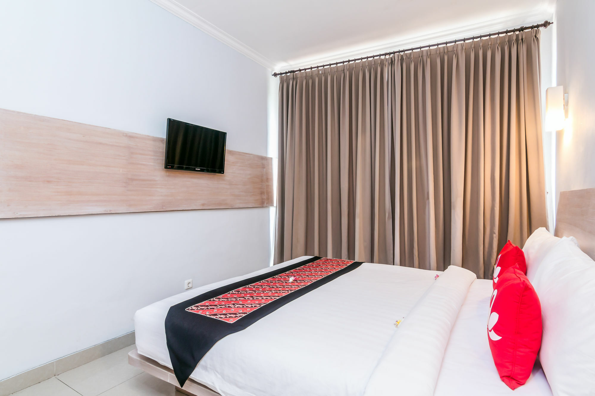 Zen Rooms Seminyak Umalas Kauh Кута Екстериор снимка